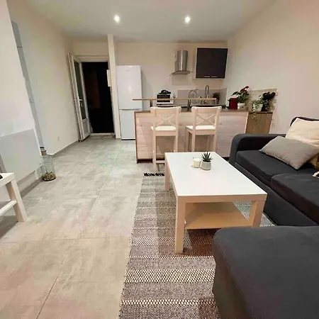 Toulon: Superbe Atypique 2 Apartment